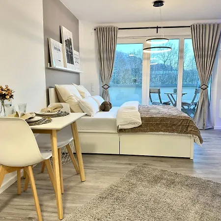 Modernes Inkl. Tg-stellplatz In Der Naehe Zum Bahnhof - Yuka Appartement