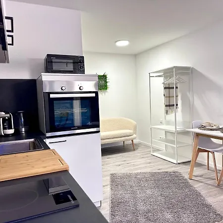 Appartamento Modernes Inkl. Tg-stellplatz In Der Naehe Zum Bahnhof - Yuka